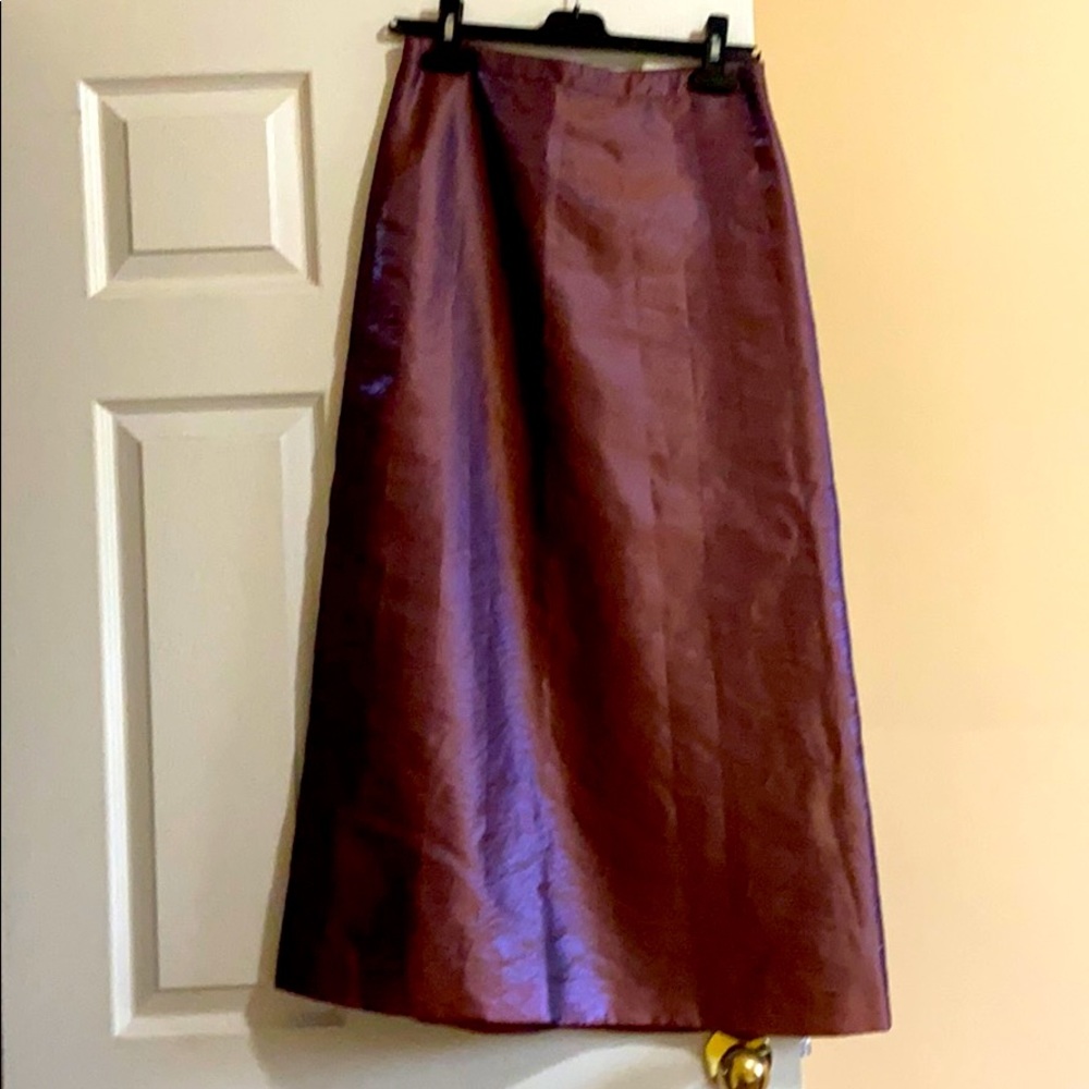 Skirt. (Colour is Brown/Copper)